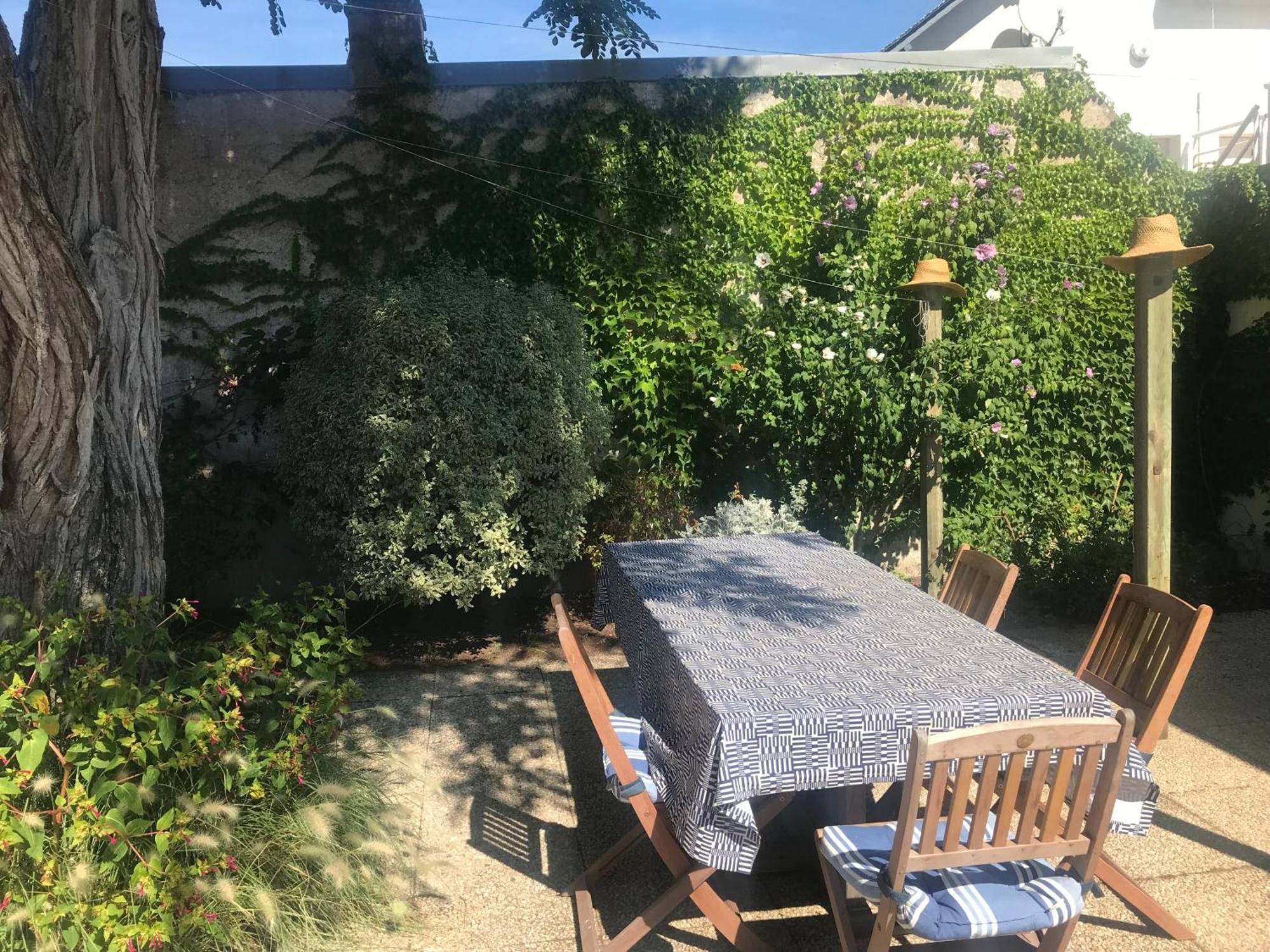 Villa "Mignon" Avec Studio Independant, Tout A Pied, Plage A 4 Mn, 6 Pers, 2 Sde Saint-Jean-de-Monts Exterior foto